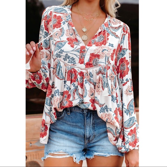 Red Split Neck Bubble Sleeve Floral Patchwork Blouse - Picture 2 of 6